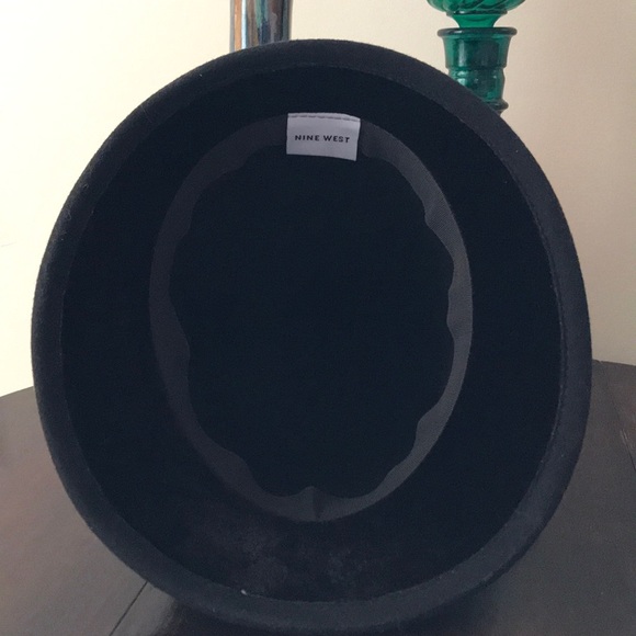 Cloche Style Hat - Picture 3 of 6